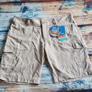Columbia omni shade 30 beige cargo woman outdoors shorts
